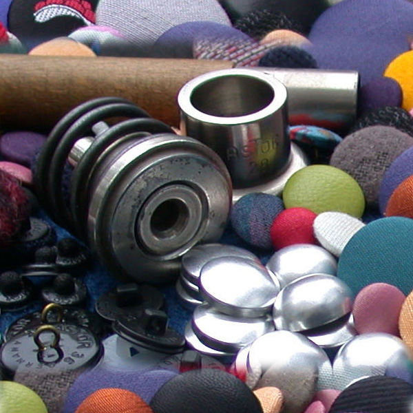 individuelle knoepfe bezogen mit Leder, Kunstleder, Stoff
